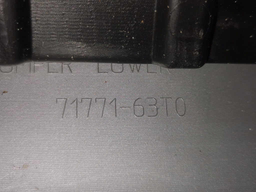 фото №16, Бампер, решётка радиатора, решётка радиатора, решётка средняя suzuki sx-4 cross ii 269.