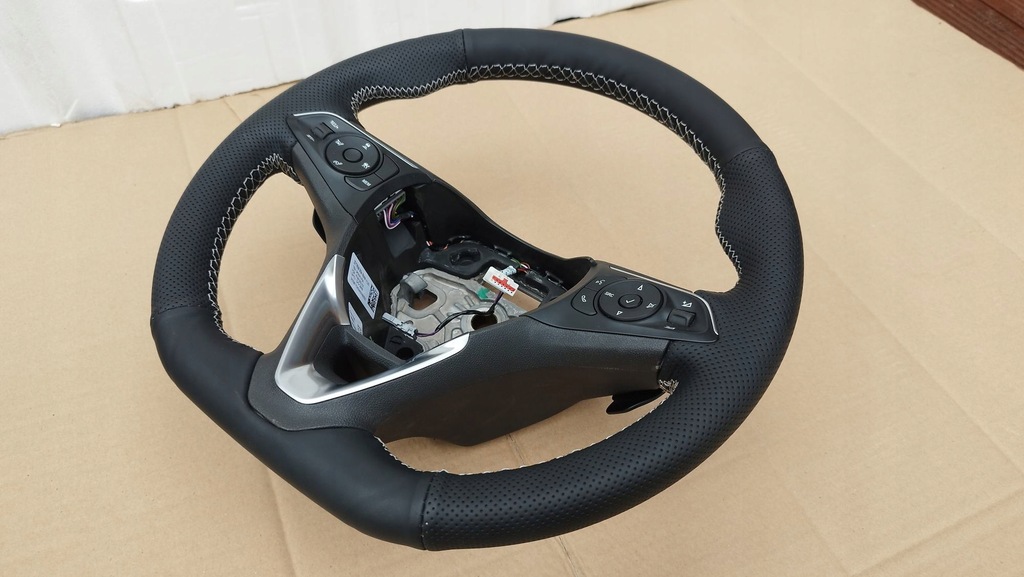 фото №9, Opel grandland x повітропровід пелюстки перемикання f1 шкіра мультифункція 34265388a ідеальний стан