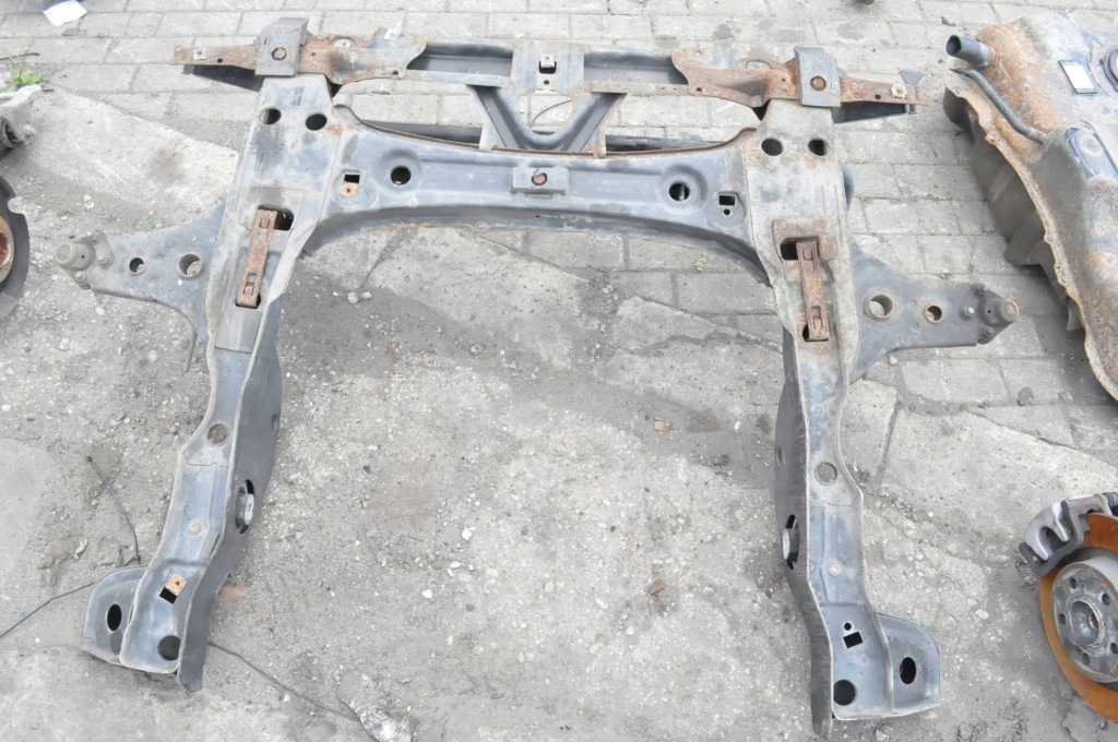 Mercedes klasa b w245 підрамник підвіска підрамник підрамник a1696200687 в Україні