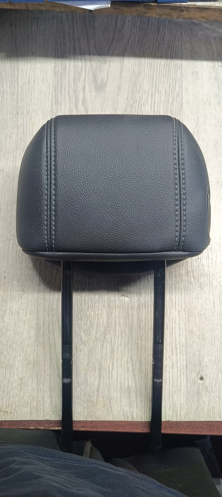 фото №7, Laguna 3 07-14 підголівник сидіння передній перед