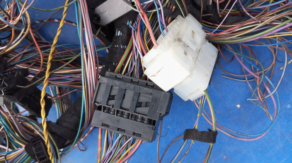 фото №9, Bmw e36 cabrio 1.8 жгут электропроводка двигателя