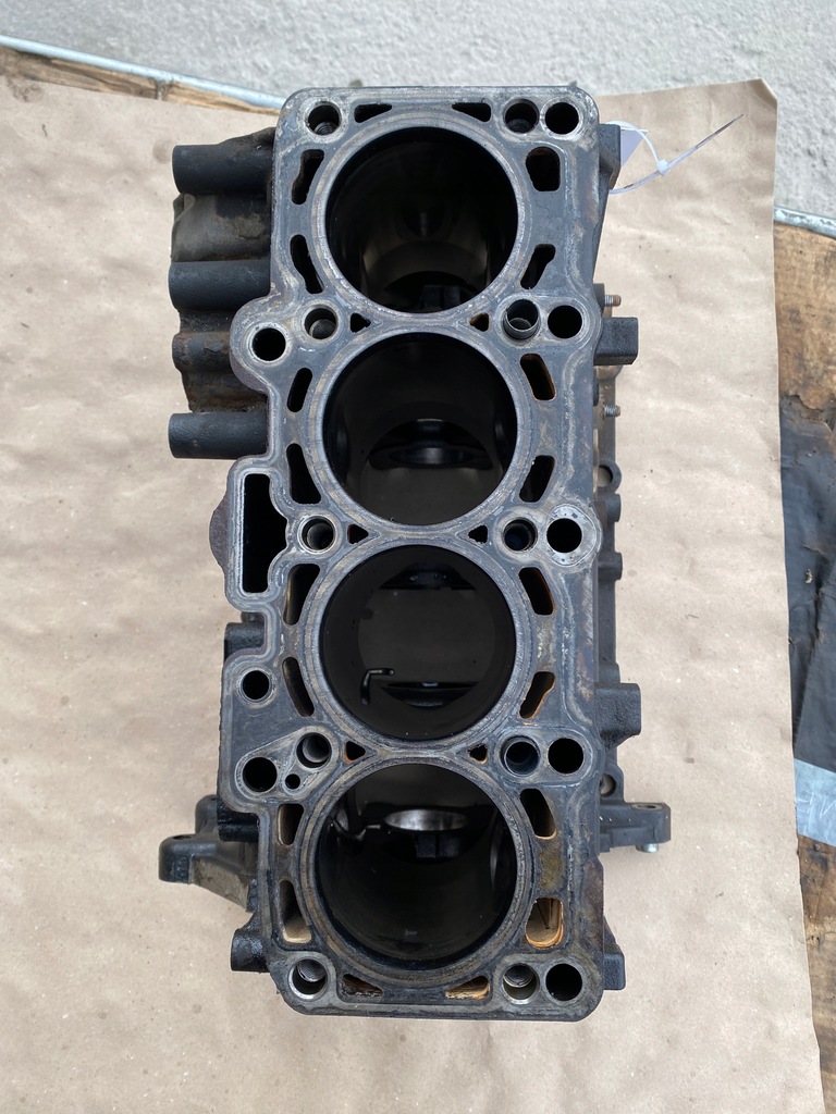 фото №9, Блок двигуна audi a3 vw caddy golf seat skoda 1.6 tdi