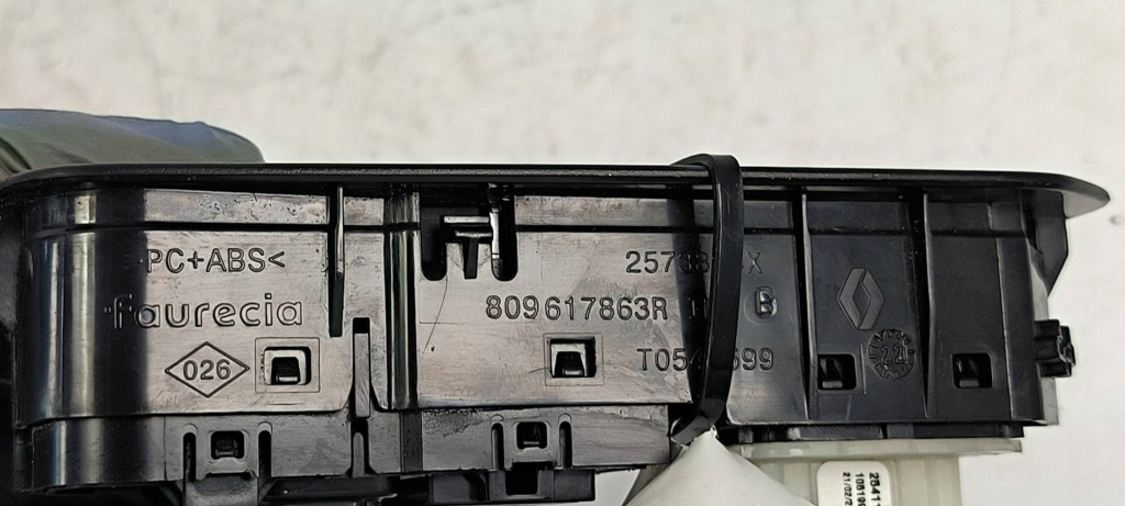 фото №5, Кнопка окон зеркал 809617863r renault trafic iii