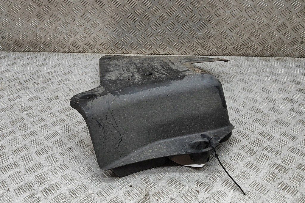 фото №6, Skoda scala задня права захист підвіска 657825206 1.5 бензин 110kw 2021 23