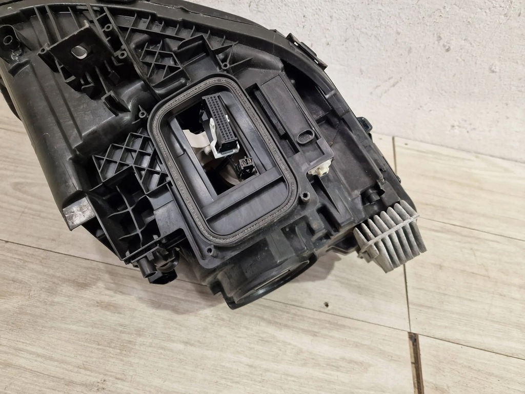 фото №14, Mercedes eqb x243 243 лампа передняя левая led