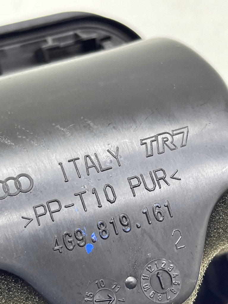 фото №13, Audi a6 c7 avant решётка вентиляционная багажника