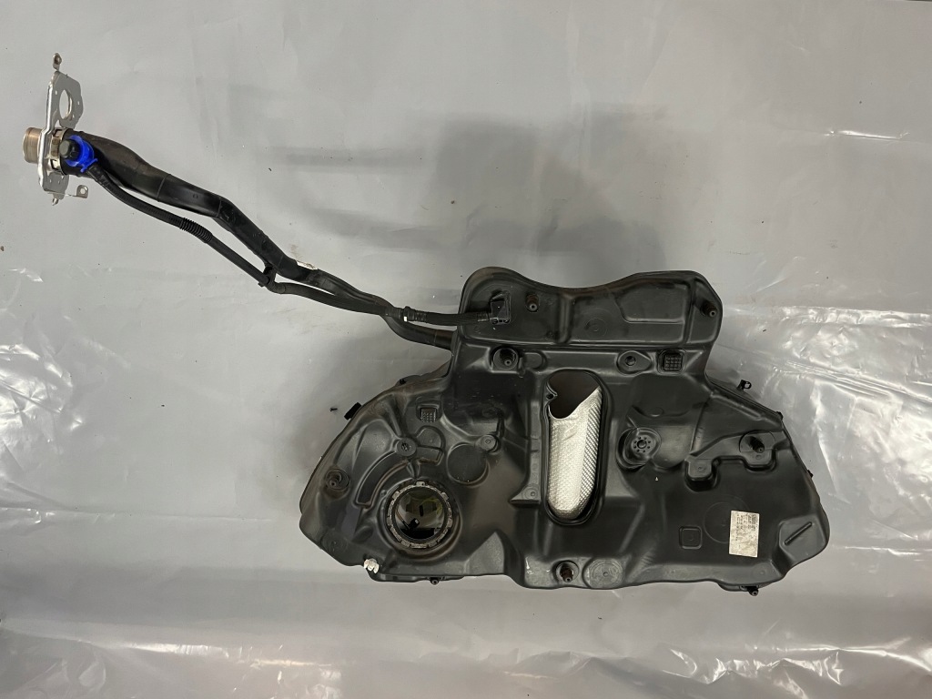 фото №1, Audi a6 s6 c8 4k бак bak пального 4k0201021cn