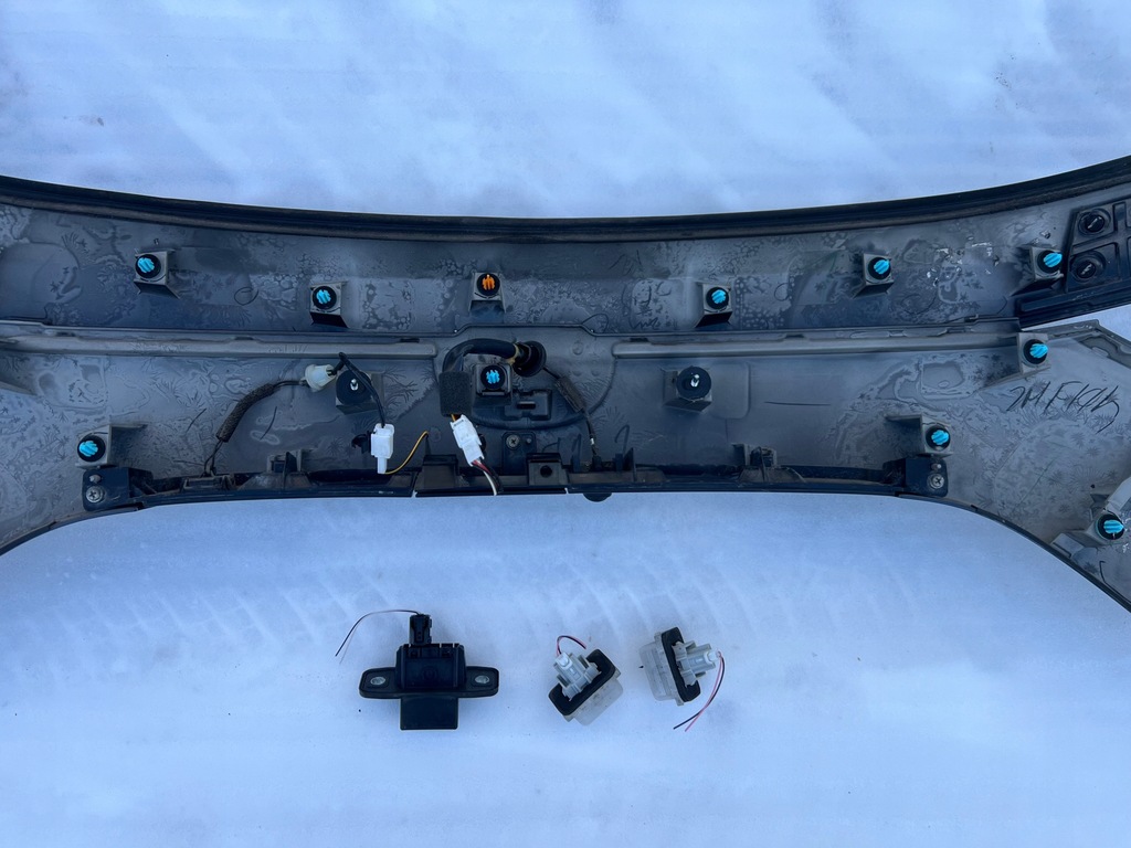 фото №11, Mazda cx-5 kf накладка задняя крышки багажника камера rok 2020 цвет 46g