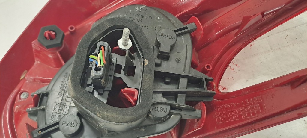 фото №7, Peugeot 208 левая задняя лампа задняя