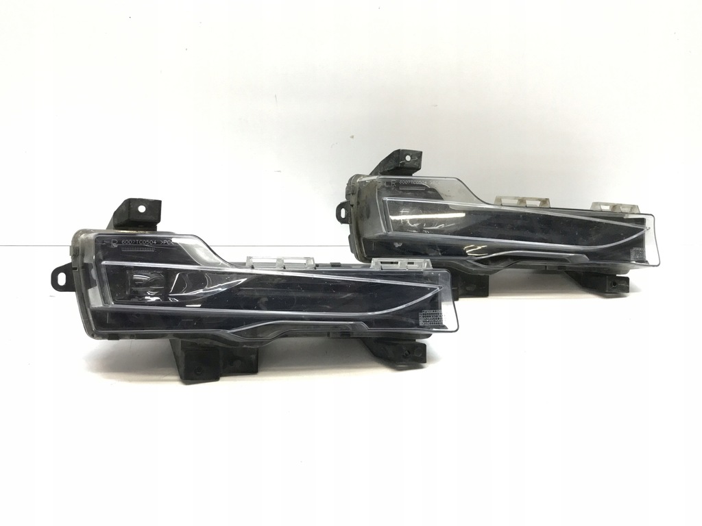 фото №1, Tesla iii противотуманная фара led drl правый 1077396-00-d