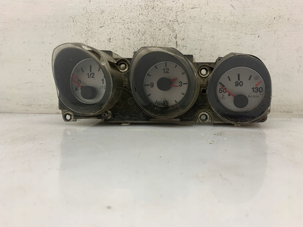 фото №1, Лічильник приладова панель alfa 156 fca