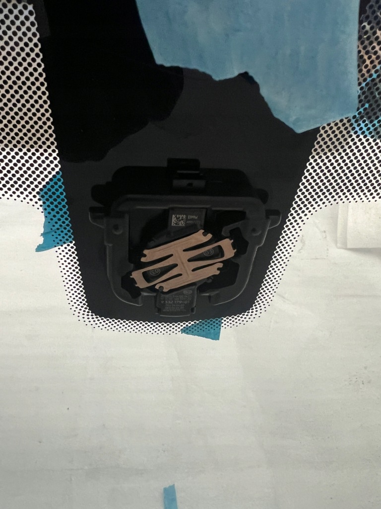 Оригінальна скло передня bmw x5 f15 оригінал Недорого