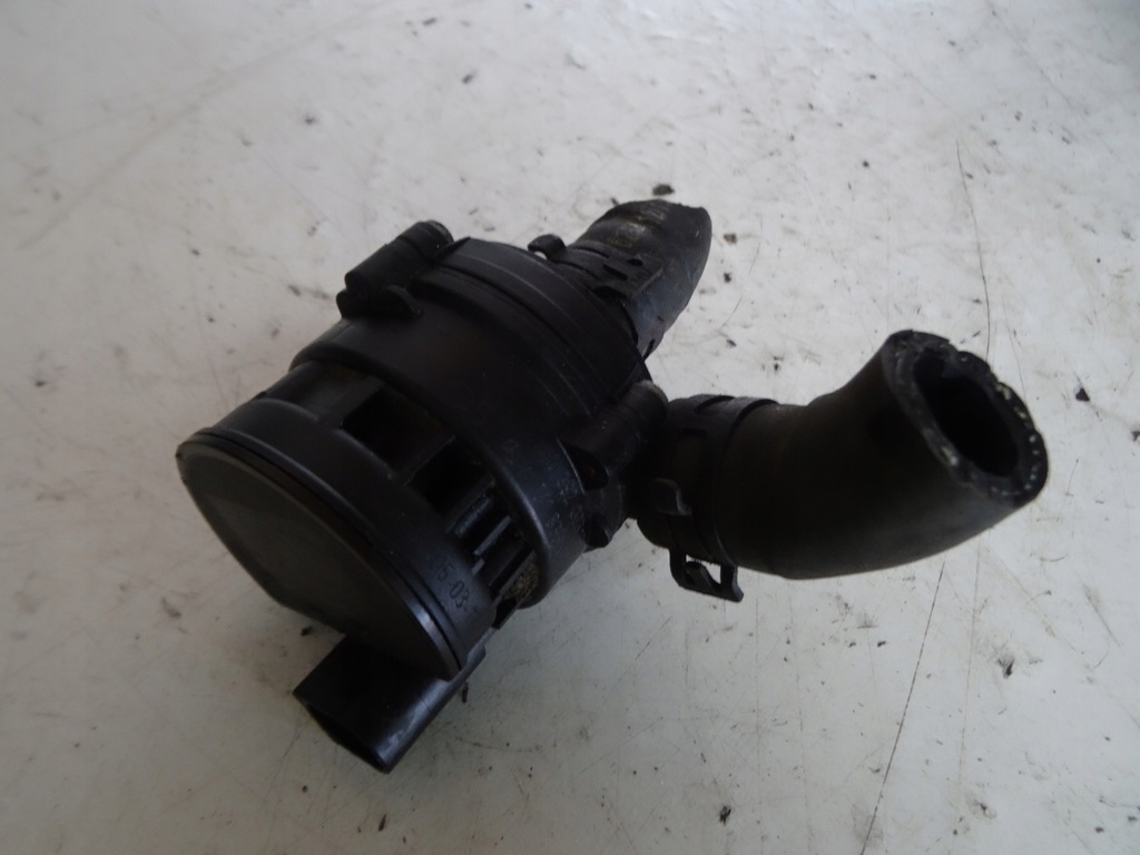 фото №1, Помпа wody mercedes w204 a2118350364