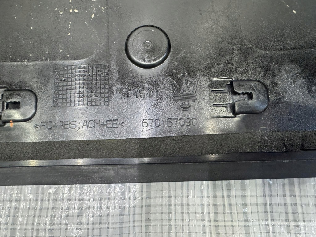 Спойлер спойлер крышки багажника maserati grecale modena 670167090 Доставка