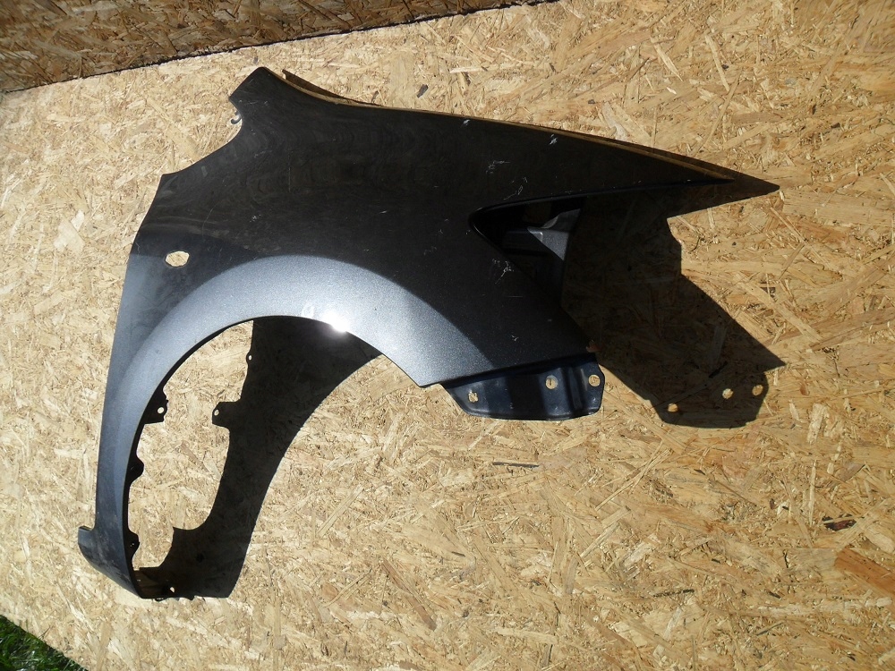 фото №7, Toyota auris 2007- przed liftem крыло правый