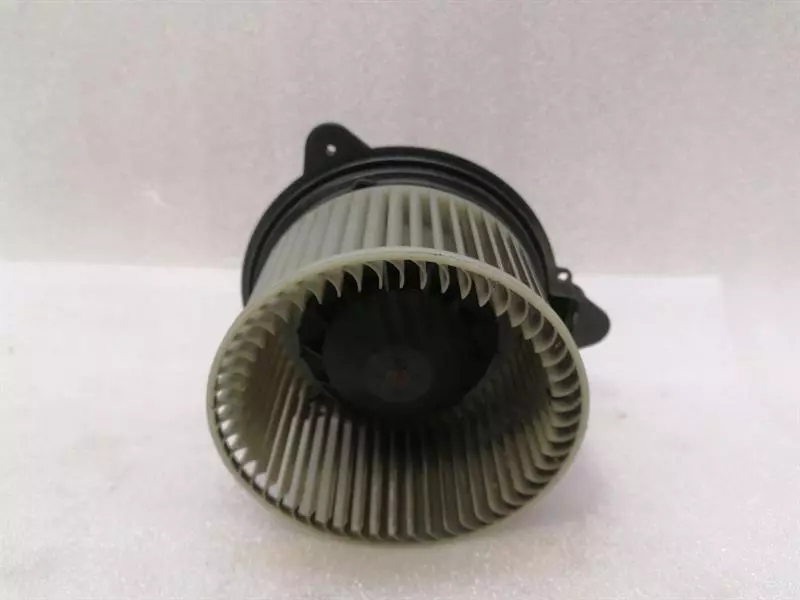 фото №1, Maserati granturismo m145 heater blower 69626400 правый handle rhd