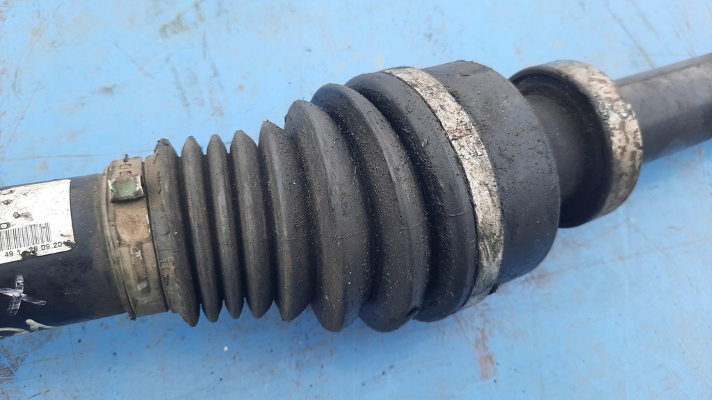 фото №4, Приводной вал правая длинная 31272546 volvo xc60 i 2.4 d5