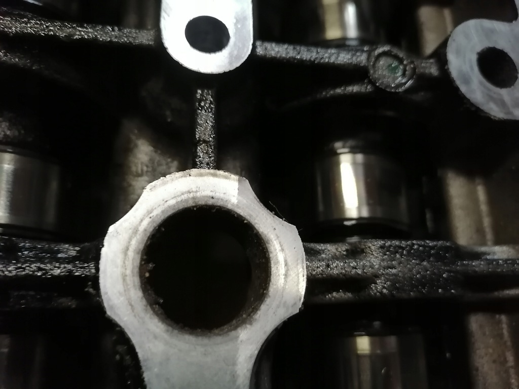 фото №9, Крышка клапанов opel 1.9 z19dth