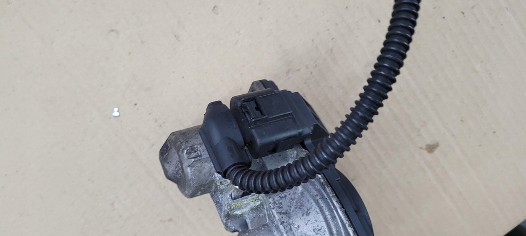 фото №8, A5 8w дроссельная заслонка выхлоп 2.0 tdi 3q0253691j a4 b9 8w