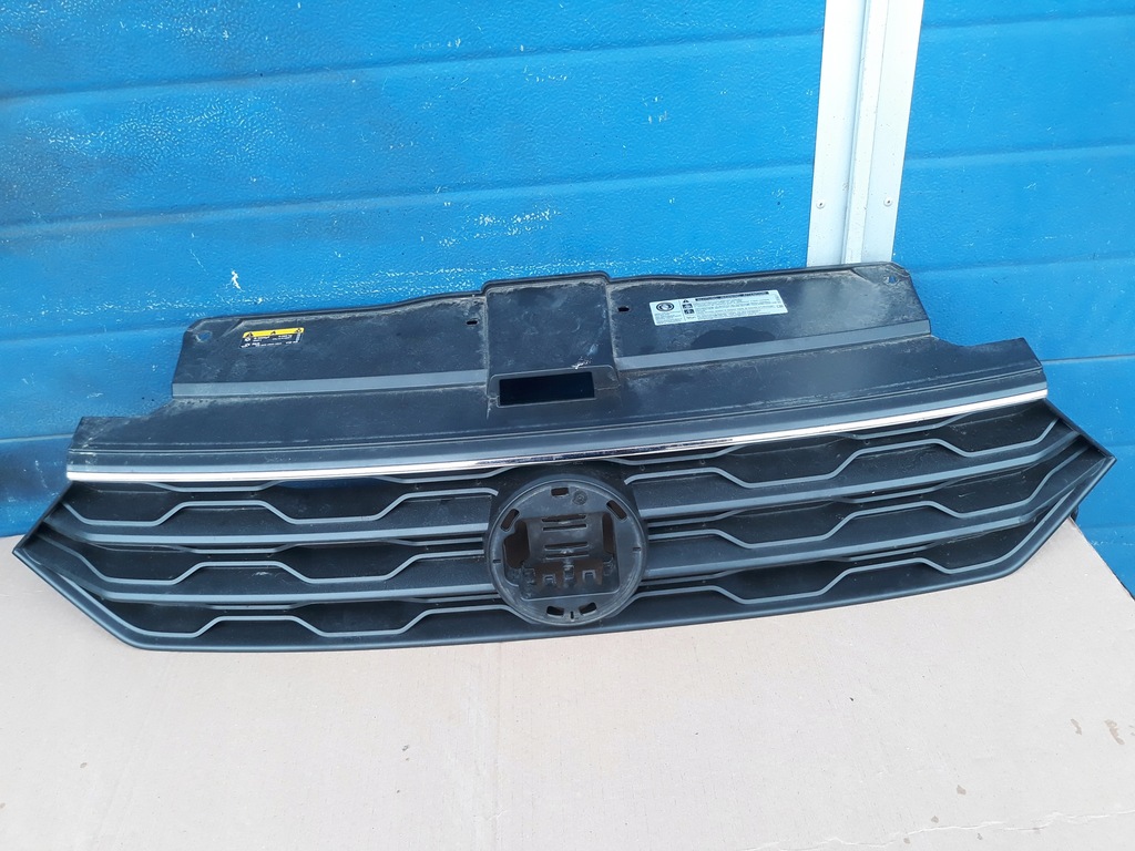 фото №1, Решётка радиатора vw t-roc 2ga853651d b.ładny