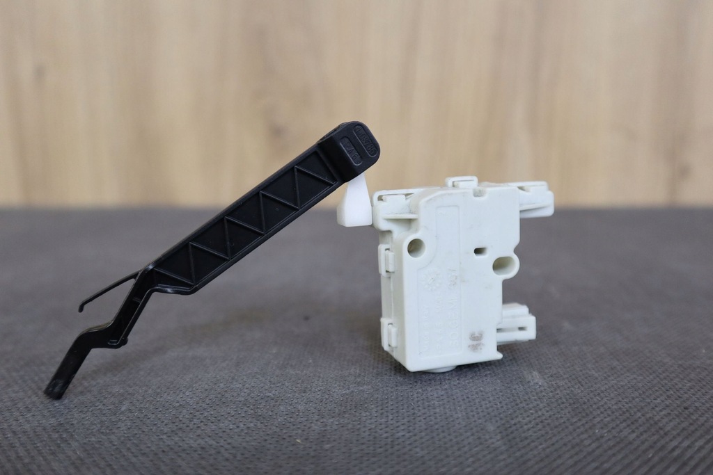 фото №1, Mercedes slk r172 привод замок бардачка консоли