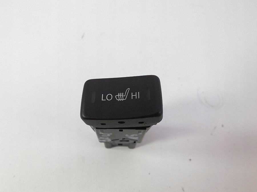 фото №1, Перемикач підігрів сидіння sx4 s-cross 2015