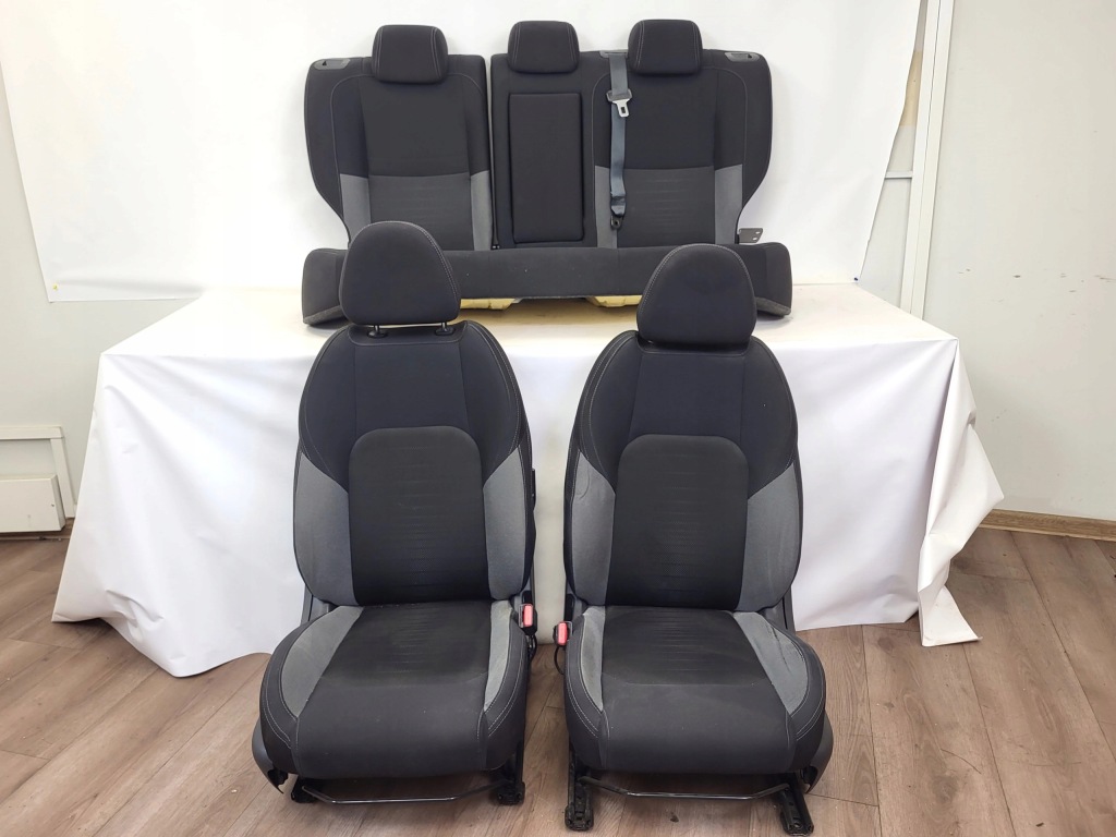 фото №1, Сиденья заднее сиденье комплект nissan qashqai j11 2017r 1.2 dig-t rbn