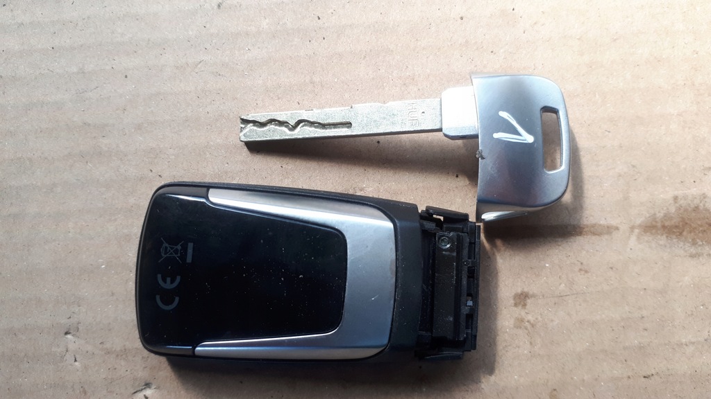 фото №13, A4 b9 8w ключ pilot 4m0959754bc a5 8w