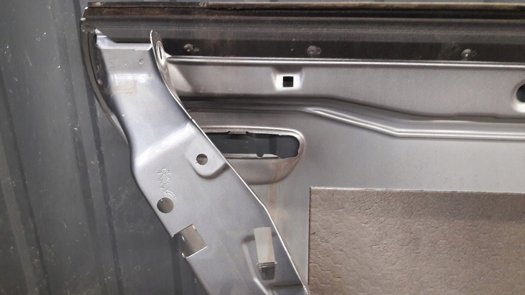 фото №9, Двері лівий задня audi a6 c5 5d ly7l