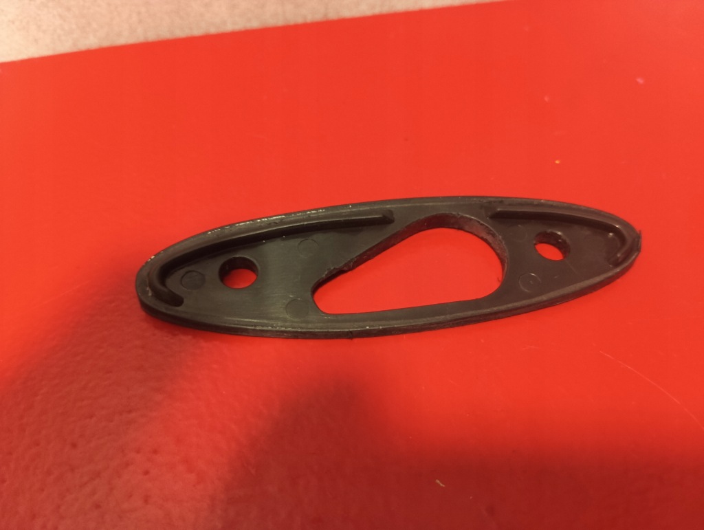 фото №5, Chevrolet corvette c3 прокладка дзеркало правого lewego #790 #820