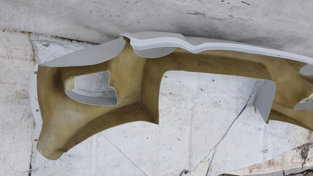 Toyota celica tiuning бампер перед новый Доставка