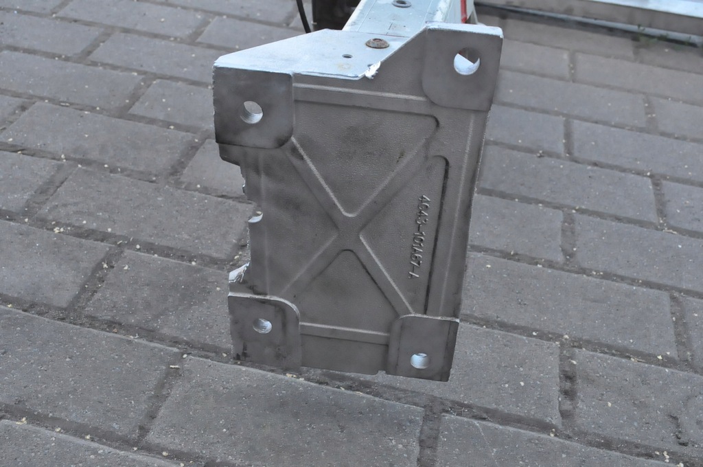 фото №11, Aston martin db9 pas передній підсилювач рама 4g43-101a67-a