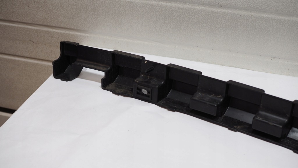 фото №5, Jaguar e-pace направляющая бампера заднего задняя