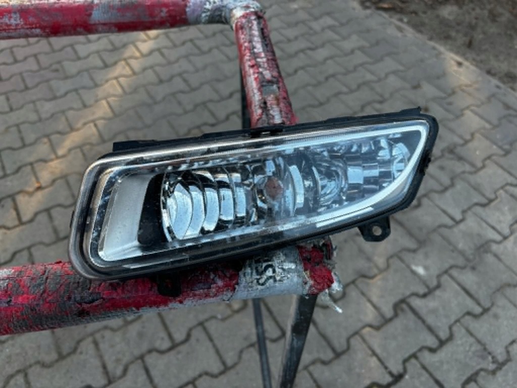 фото №1, Vw polo v лампа протитуманна ліва 174159-03