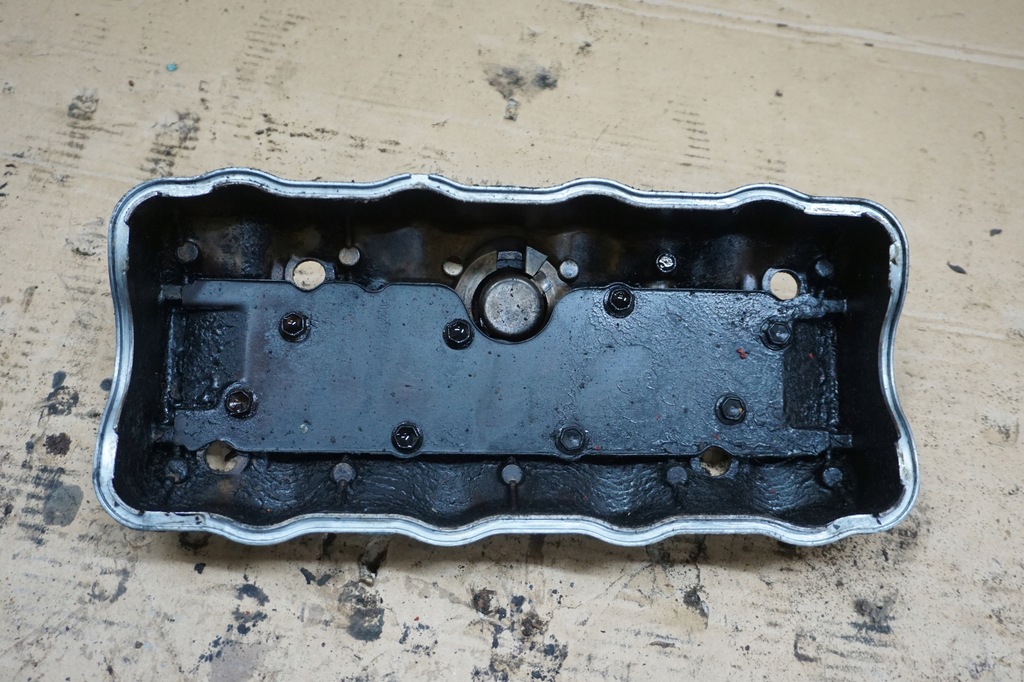 фото №6, Suzuki samurai кришка клапанів головки 1,0 410