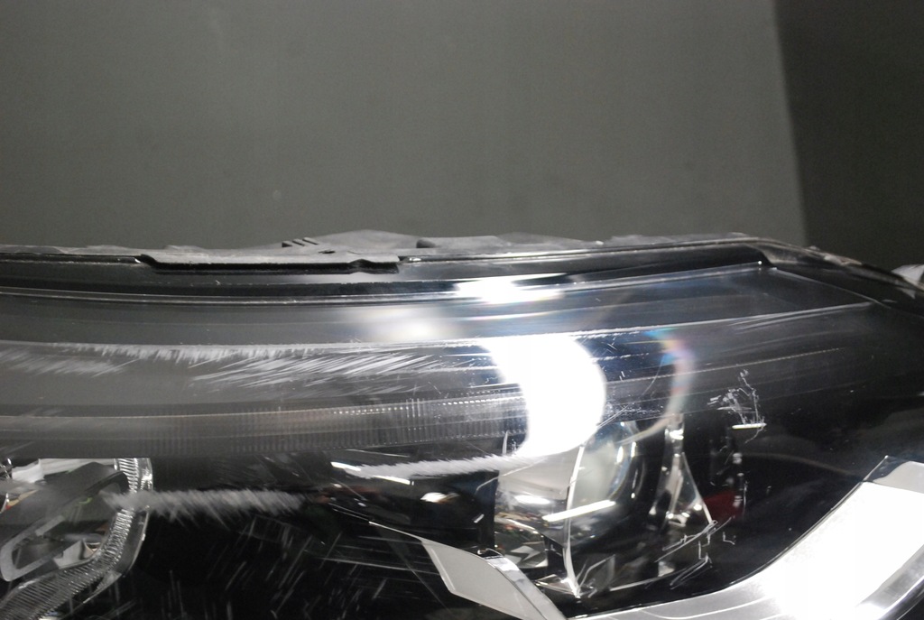 фото №4, Лампа led правый перед renault megane iv 90060925