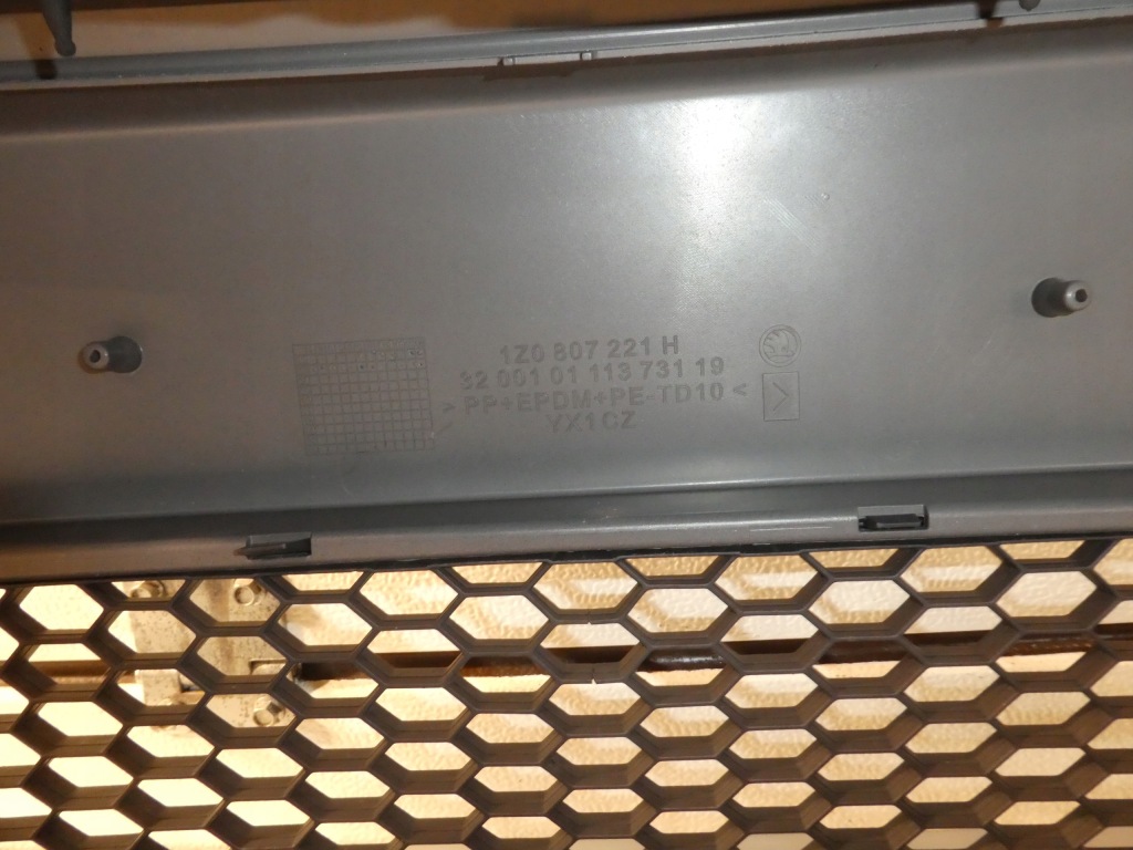 фото №13, Бампер перед передний skoda octavia ii scout омыватель 1z0807221h