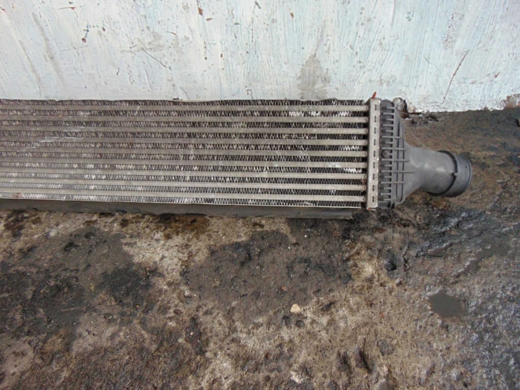 Радіатор інтеркулер audi a4 a5 b9 8k0145805r в Україні