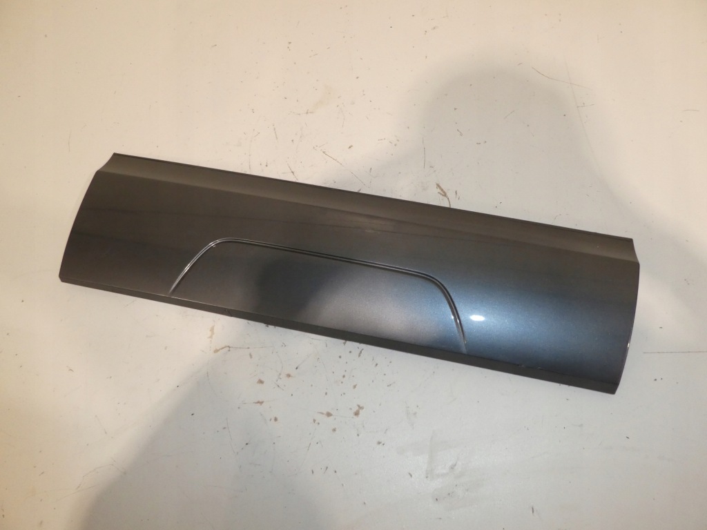 фото №1, Audi q3 8u молдинг двері права 8u0853970d