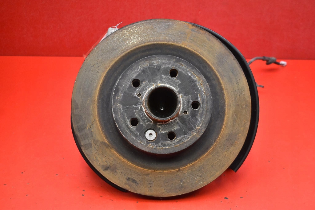 фото №1, Поворотний кулак ступиця лівий задня toyota bz4x 204 km 22-