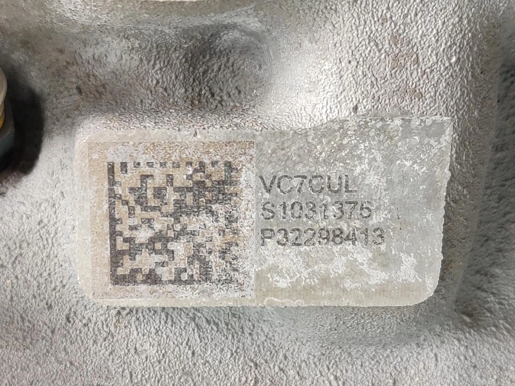 фото №8, Головка циліндрів 32298413 32267570 d420t8 2.0 d volvo 2019- 24493km