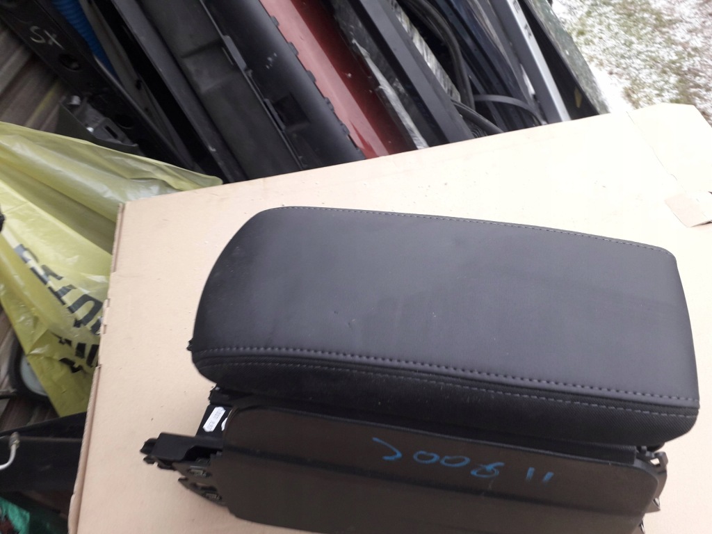 фото №3, Подлокотник peugeot 2008 ii 19- кожа