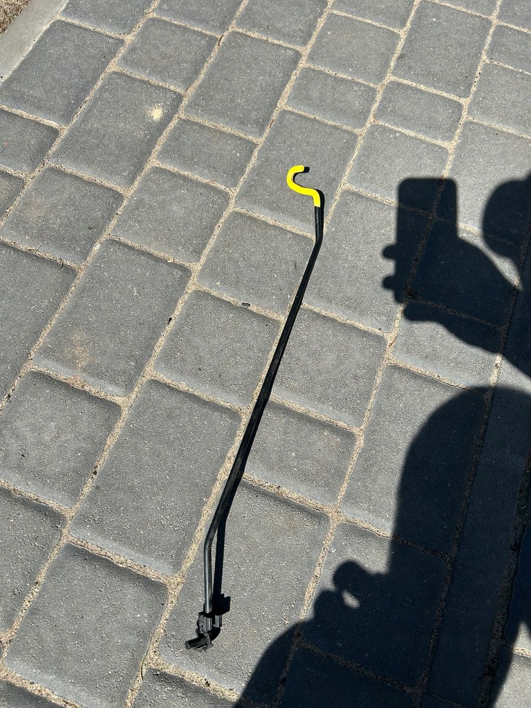 фото №1, Peugeot 308 t9 кронштейн капот