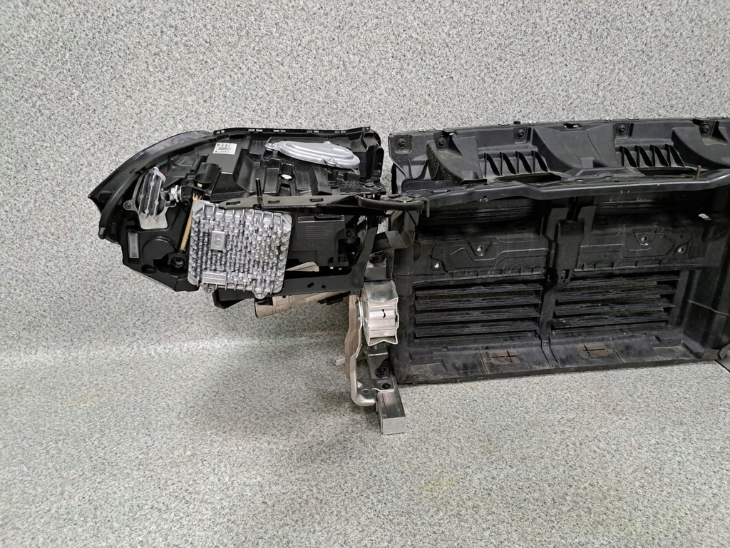 фото №7, Bmw x1 f48 lift lci x-line бампер перед pas підсилювач лампи led