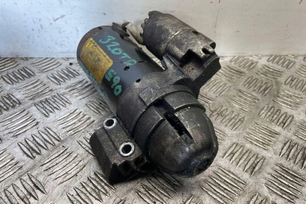 Стартер bmw 3 touring e91 7798006 2.0l дизель 2009 Недорого