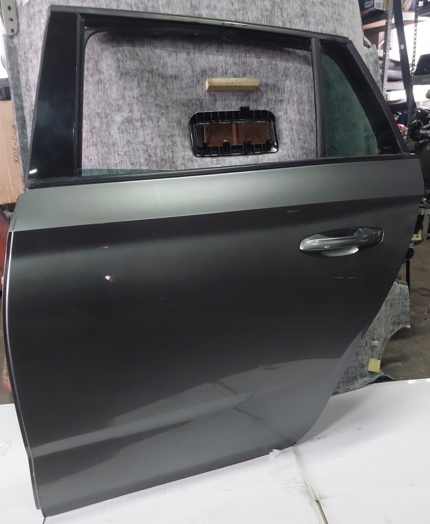 фото №1, Skoda scala дверь левая левый задняя полный lf7c idealne