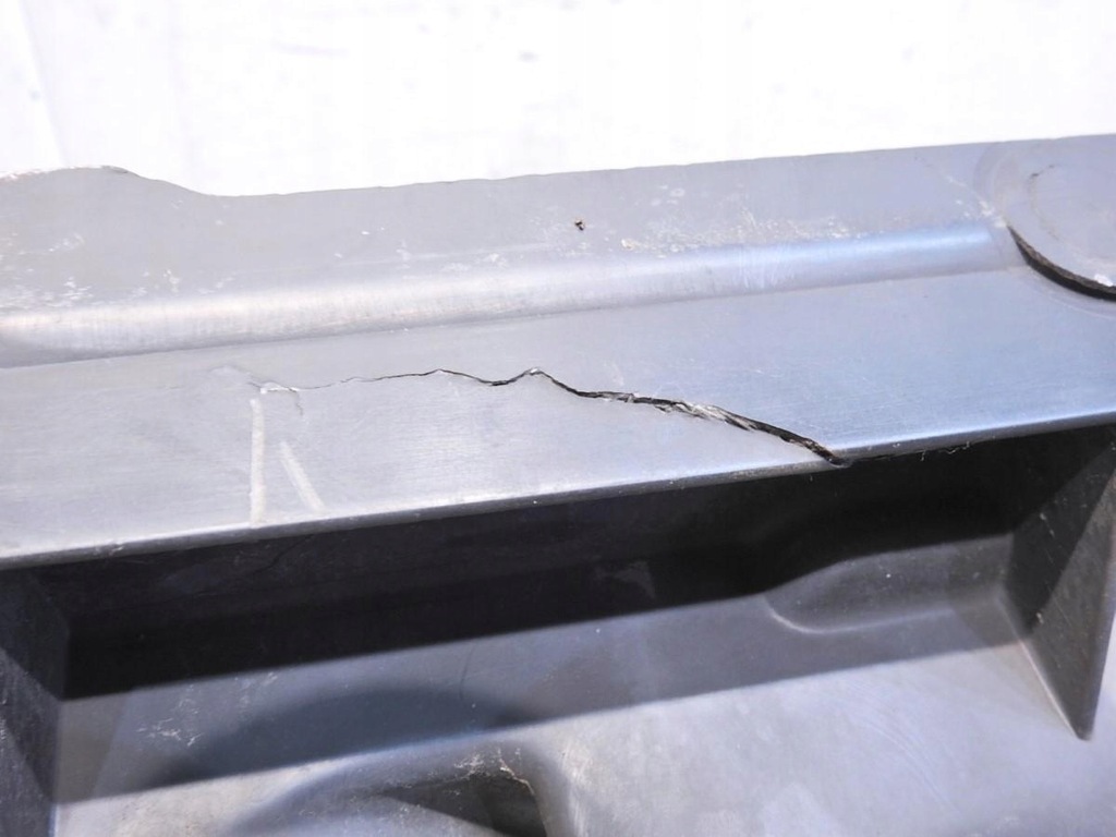 фото №7, Pas передний усилитель citroen c5 i 2.0 16v