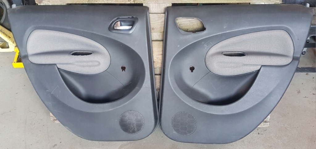 фото №1, Обшивка дверь правый левый задняя citroen c3 picasso