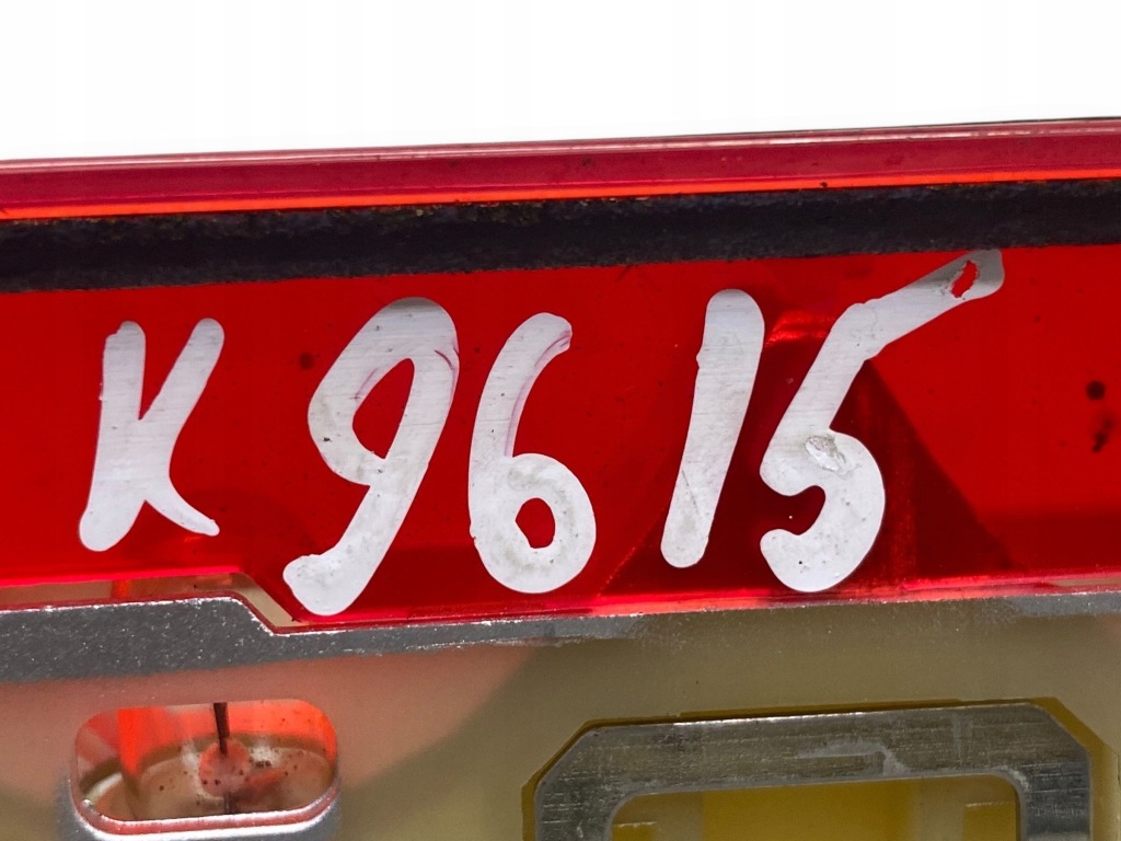 Peugeot 207 2006 третє ліхтар стоп хетчбек 9649986880 Недорого