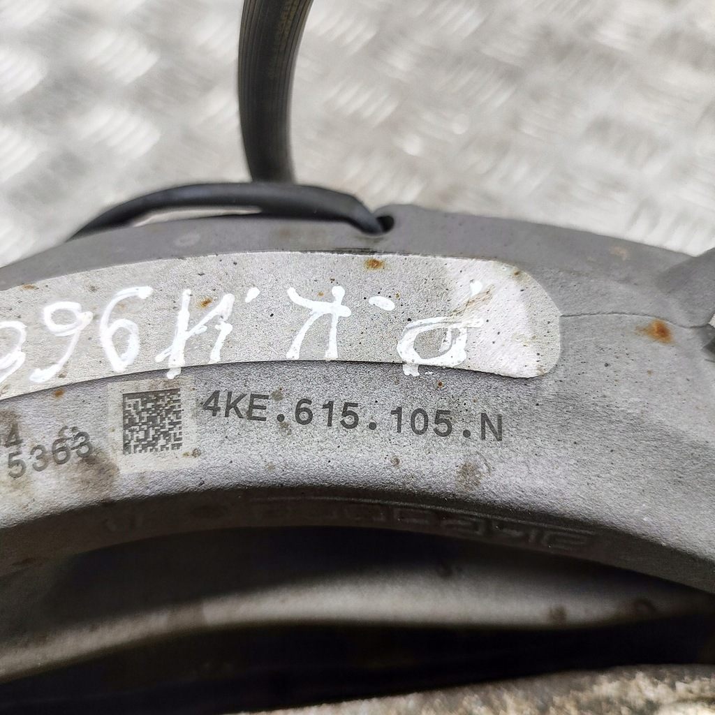 фото №6, Audi e-tron 2019 левая сторона суппорт тормозной передний